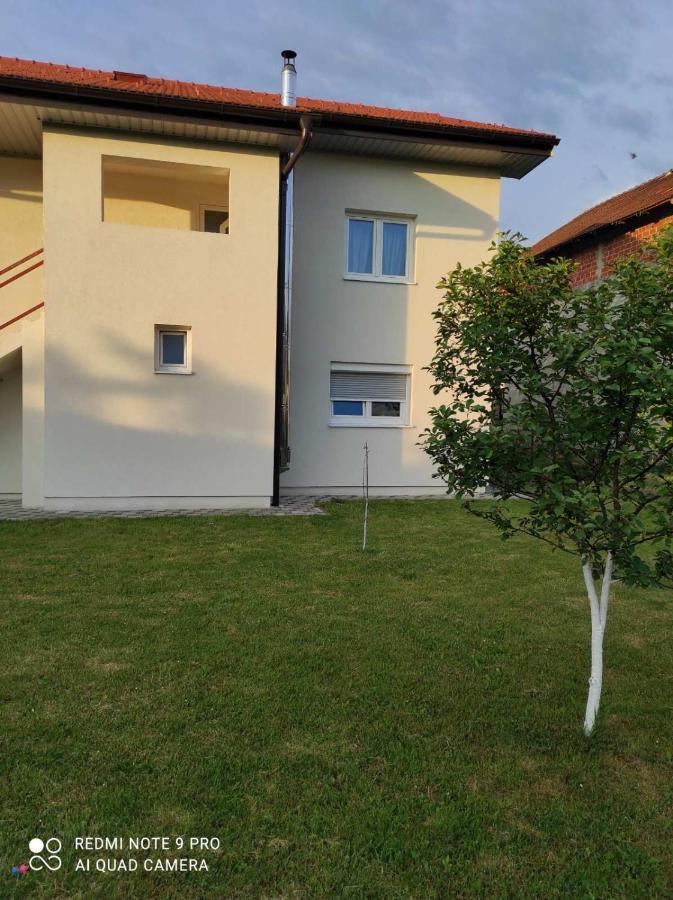 Meri Rooms Bihać エクステリア 写真