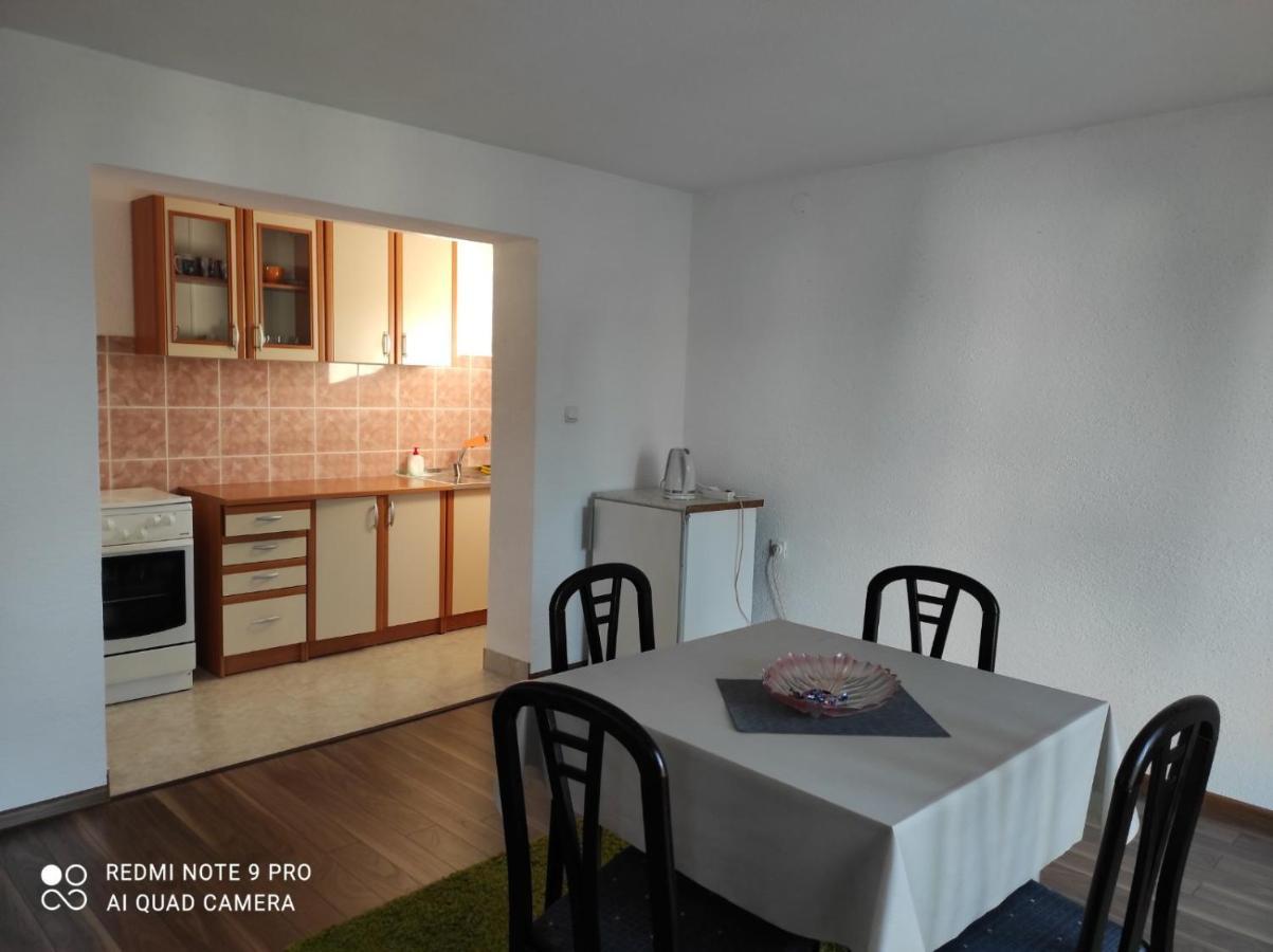 Meri Rooms Bihać エクステリア 写真